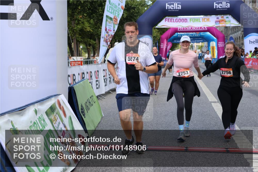 06.09.2026 - CURREX Alsterlauf Strokosch-Dieckow http://msf.ph/oto/10148906 06.09.2026 10:32:00 Ziel 2642, 2753, 2756, 4338, 5437, 5574, 6185 meine-sportfotos.de