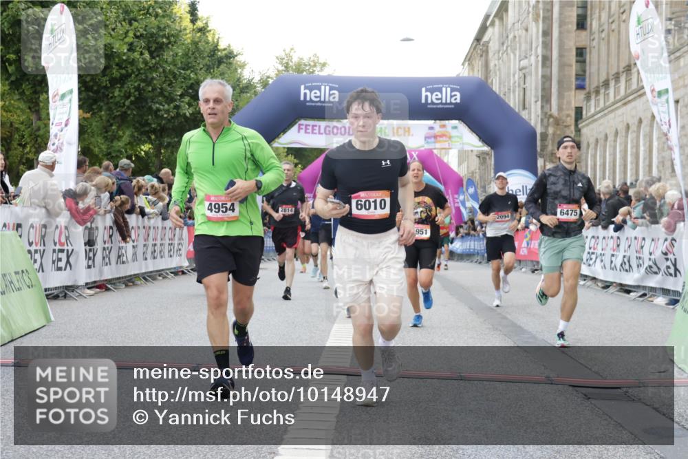 06.09.2026 - CURREX Alsterlauf Yannick Fuchs http://msf.ph/oto/10148947 06.09.2026 09:49:57 Ziel 2094, 2814, 2823, 3368, 3492, 4142, 4161, 4428, 4532, 4932, 4951, 4954, 5346, 6010, 6157, 6475 meine-sportfotos.de