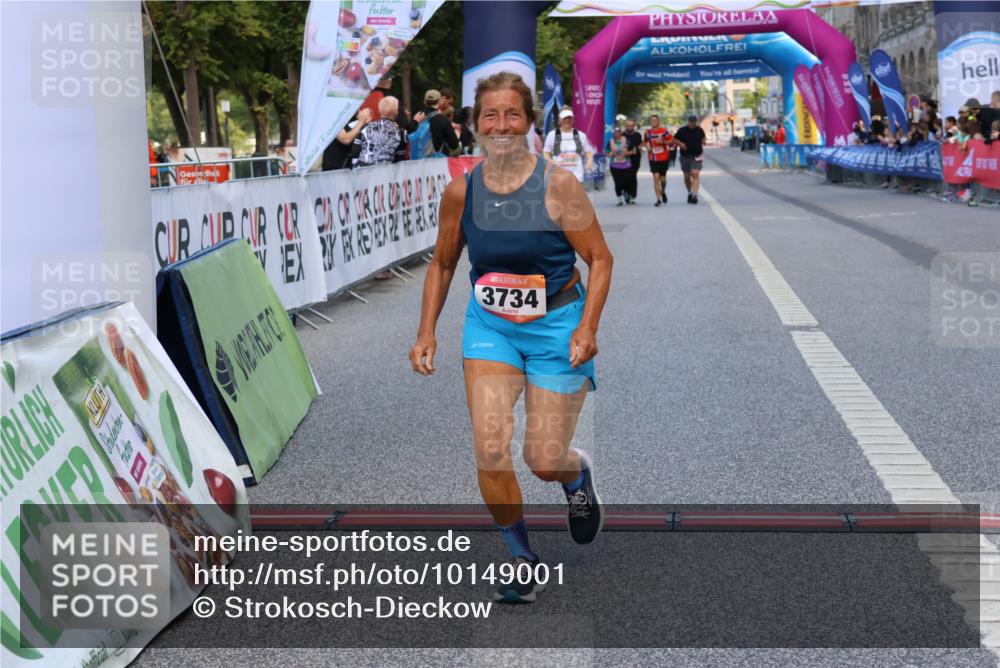 06.09.2026 - CURREX Alsterlauf Strokosch-Dieckow http://msf.ph/oto/10149001 06.09.2026 10:32:41 Ziel 3647, 3734 meine-sportfotos.de