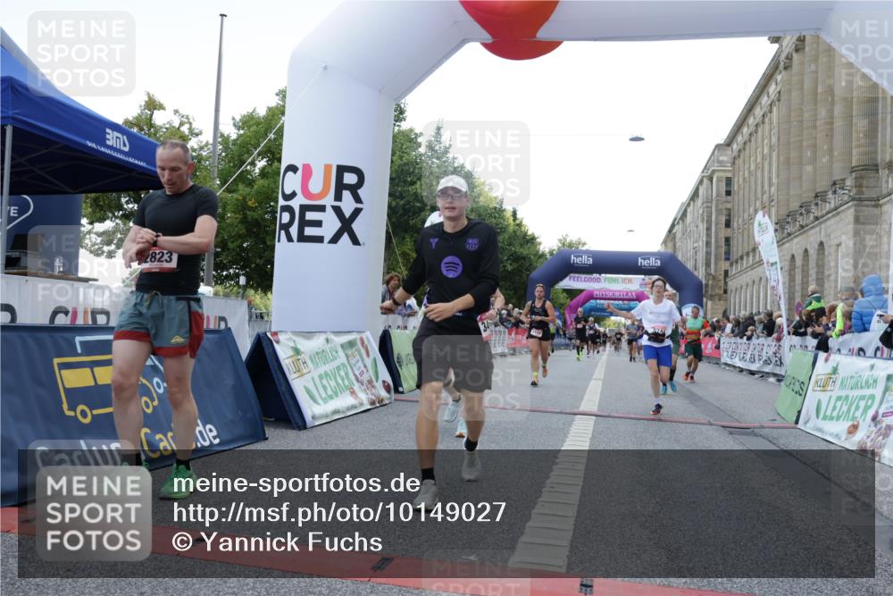 06.09.2026 - CURREX Alsterlauf Yannick Fuchs http://msf.ph/oto/10149027 06.09.2026 09:50:02 Ziel 2020, 2094, 2814, 2823, 3492, 4105, 4142, 4428, 4532, 4951, 4954, 5628, 5744, 5834, 6010, 6157, 6475 meine-sportfotos.de