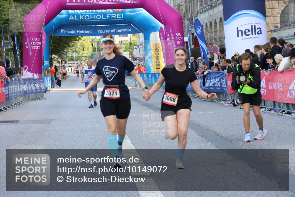 06.09.2026 - CURREX Alsterlauf Strokosch-Dieckow http://msf.ph/oto/10149072 06.09.2026 10:34:20 Ziel 3071, 3088 meine-sportfotos.de