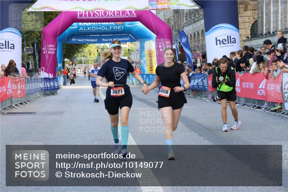 06.09.2026 - CURREX Alsterlauf Strokosch-Dieckow http://msf.ph/oto/10149077 06.09.2026 10:34:20 Ziel 3071, 3088 meine-sportfotos.de