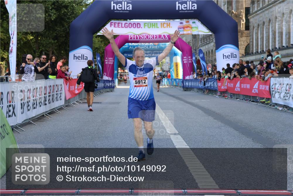 06.09.2026 - CURREX Alsterlauf Strokosch-Dieckow http://msf.ph/oto/10149092 06.09.2026 10:34:37 Ziel 5912 meine-sportfotos.de
