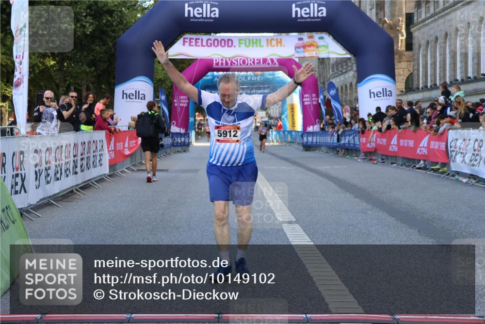 06.09.2026 - CURREX Alsterlauf Strokosch-Dieckow http://msf.ph/oto/10149102 06.09.2026 10:34:38 Ziel 5912 meine-sportfotos.de