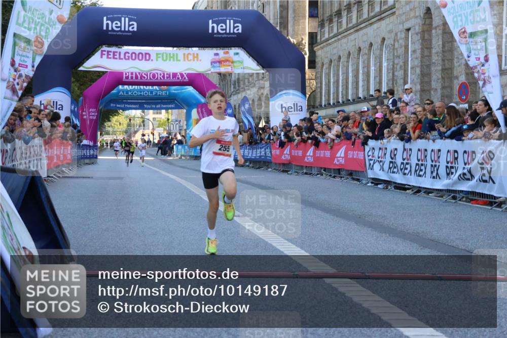 06.09.2026 - CURREX Alsterlauf Strokosch-Dieckow http://msf.ph/oto/10149187 06.09.2026 10:52:05 Ziel 255 meine-sportfotos.de