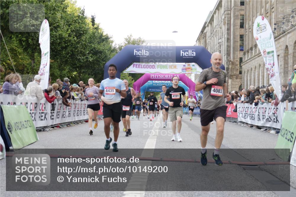 06.09.2026 - CURREX Alsterlauf Yannick Fuchs http://msf.ph/oto/10149200 06.09.2026 09:50:12 Ziel 2020, 2256, 2639, 3739, 4083, 4101, 4393, 4435, 5191, 5316, 5834, 5981, 6077, 6274, 6428 meine-sportfotos.de