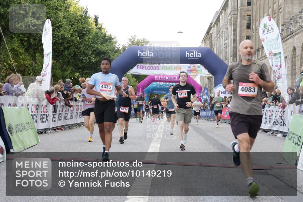 06.09.2026 - CURREX Alsterlauf Yannick Fuchs http://msf.ph/oto/10149219 06.09.2026 09:50:12 Ziel 2020, 2256, 2639, 3739, 4083, 4101, 4393, 4435, 5191, 5316, 5834, 5981, 6077, 6274, 6428 meine-sportfotos.de