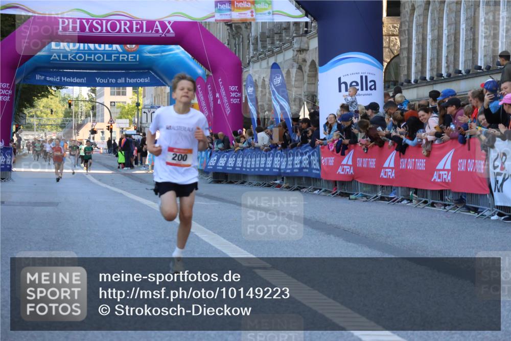 06.09.2026 - CURREX Alsterlauf Strokosch-Dieckow http://msf.ph/oto/10149223 06.09.2026 10:52:19 Ziel 200, 252, 301, 8339 meine-sportfotos.de