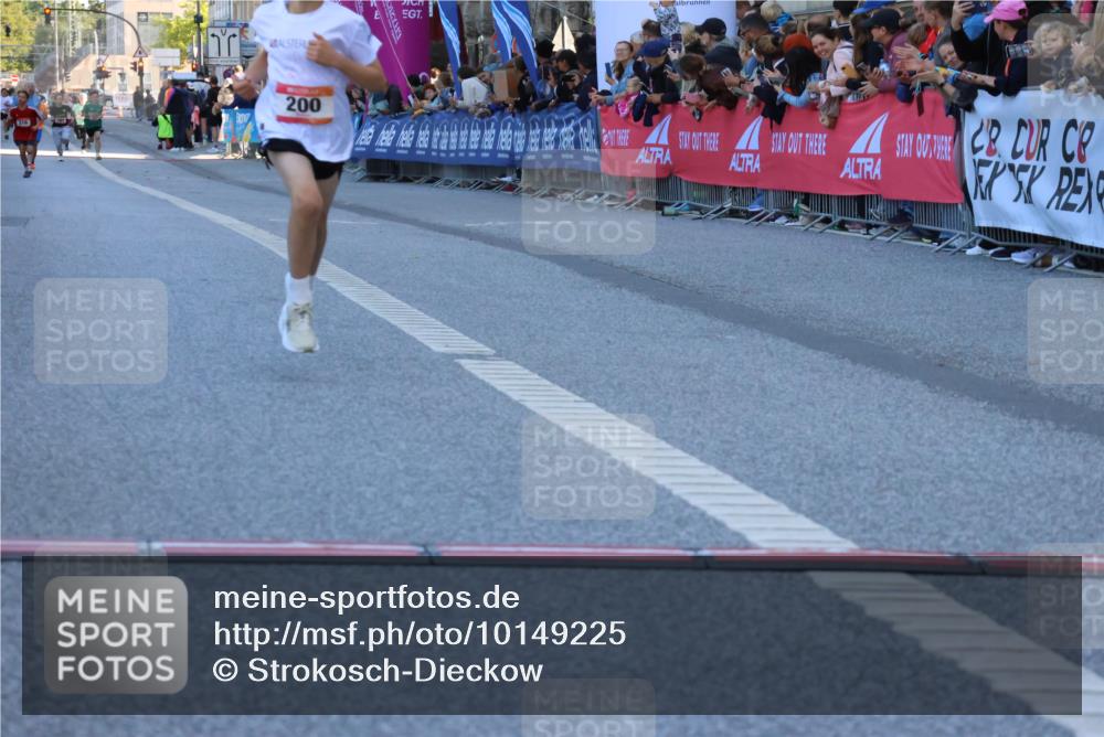06.09.2026 - CURREX Alsterlauf Strokosch-Dieckow http://msf.ph/oto/10149225 06.09.2026 10:52:20 Ziel 200, 252, 301, 8339 meine-sportfotos.de