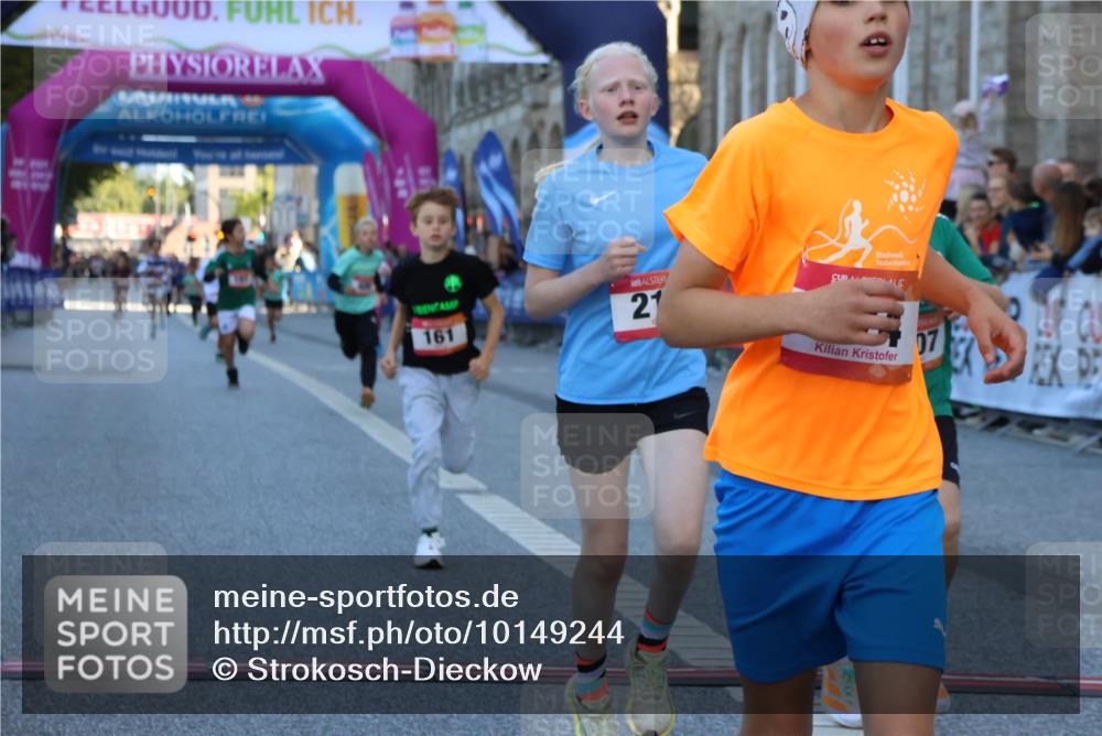 06.09.2026 - CURREX Alsterlauf Strokosch-Dieckow http://msf.ph/oto/10149244 06.09.2026 10:52:37 Ziel 161, 174, 182, 213, 268, 307, 316, 409 meine-sportfotos.de