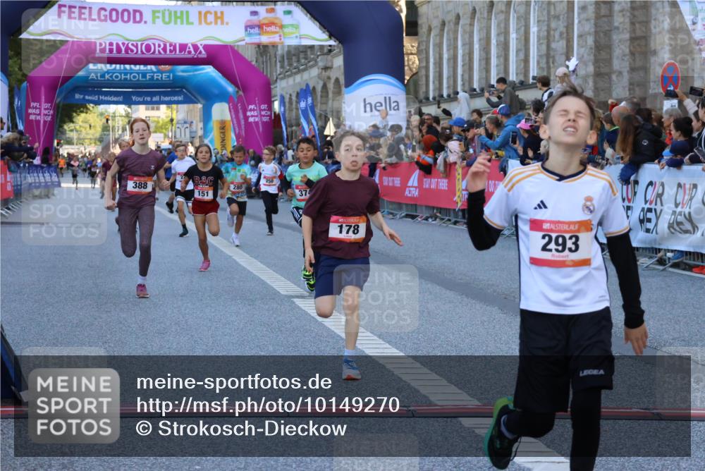 06.09.2026 - CURREX Alsterlauf Strokosch-Dieckow http://msf.ph/oto/10149270 06.09.2026 10:52:51 Ziel 151, 178, 184, 222, 223, 250, 280, 281, 293, 355, 374, 388, 408, 452 meine-sportfotos.de