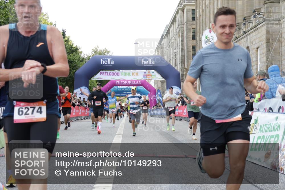 06.09.2026 - CURREX Alsterlauf Yannick Fuchs http://msf.ph/oto/10149293 06.09.2026 09:50:16 Ziel 2256, 2639, 2720, 3333, 3455, 3488, 4083, 4101, 4435, 4541, 4700, 5191, 5264, 5316, 5326, 5949, 5981, 6077, 6248, 6274, 6428 meine-sportfotos.de