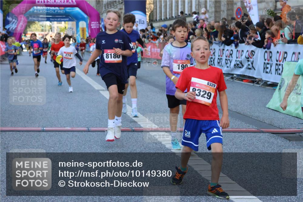 06.09.2026 - CURREX Alsterlauf Strokosch-Dieckow http://msf.ph/oto/10149380 06.09.2026 10:53:33 Ziel 190, 227, 233, 263, 266, 274, 275, 306, 314, 330, 336, 338, 402, 415, 445, 8124, 8180, 8181, 8329 meine-sportfotos.de