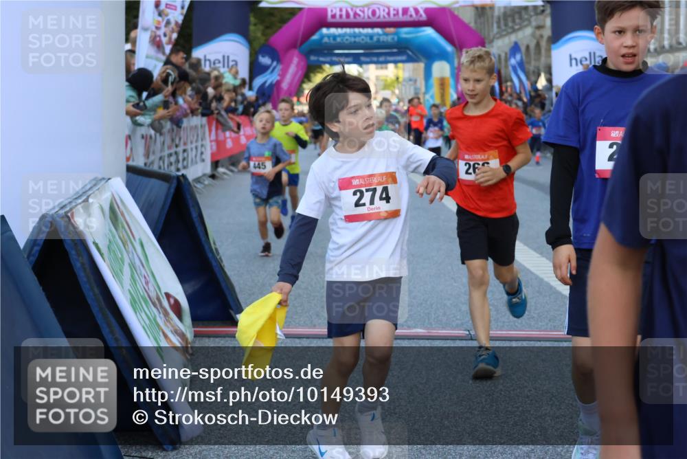 06.09.2026 - CURREX Alsterlauf Strokosch-Dieckow http://msf.ph/oto/10149393 06.09.2026 10:53:36 Ziel 159, 190, 219, 263, 265, 266, 274, 275, 306, 314, 330, 336, 338, 402, 415, 445, 8124, 8180, 8181, 8329 meine-sportfotos.de
