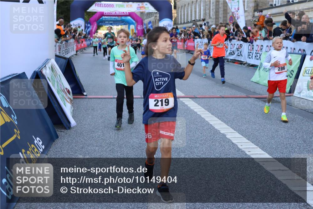 06.09.2026 - CURREX Alsterlauf Strokosch-Dieckow http://msf.ph/oto/10149404 06.09.2026 10:53:46 Ziel 154, 159, 164, 169, 177, 214, 219, 257, 259, 265, 286, 354, 389, 401, 422, 442, 8094, 8112, 8123, 8252 meine-sportfotos.de