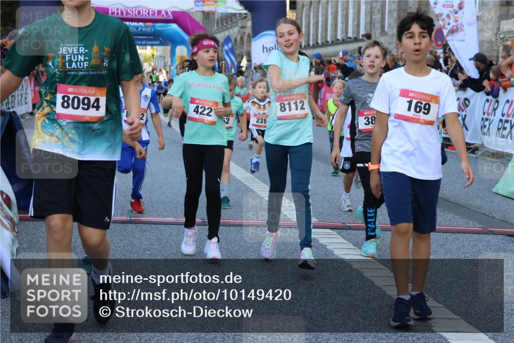 06.09.2026 - CURREX Alsterlauf Strokosch-Dieckow http://msf.ph/oto/10149420 06.09.2026 10:53:51 Ziel 164, 169, 172, 177, 185, 208, 214, 286, 320, 334, 354, 362, 389, 401, 404, 418, 422, 442, 8094, 8101, 8112, 8123, 8196, 8221, 8252 meine-sportfotos.de