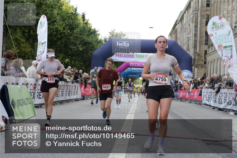 06.09.2026 - CURREX Alsterlauf Yannick Fuchs http://msf.ph/oto/10149465 06.09.2026 09:50:29 Ziel 2411, 2453, 2506, 2878, 3044, 3475, 4568, 4755, 4840, 4897, 5006, 5299, 5631, 5946, 6427, 8156, 8256, 8278 meine-sportfotos.de