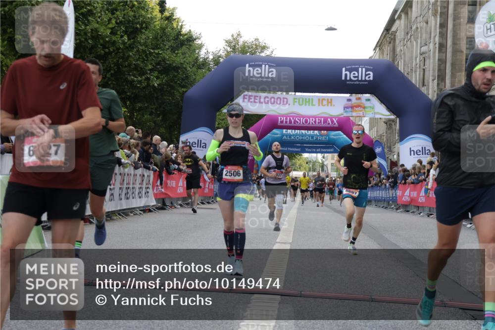 06.09.2026 - CURREX Alsterlauf Yannick Fuchs http://msf.ph/oto/10149474 06.09.2026 09:50:32 Ziel 2411, 2506, 2878, 2937, 3044, 4568, 4755, 4897, 5299, 5631, 5946, 6427, 8156 meine-sportfotos.de