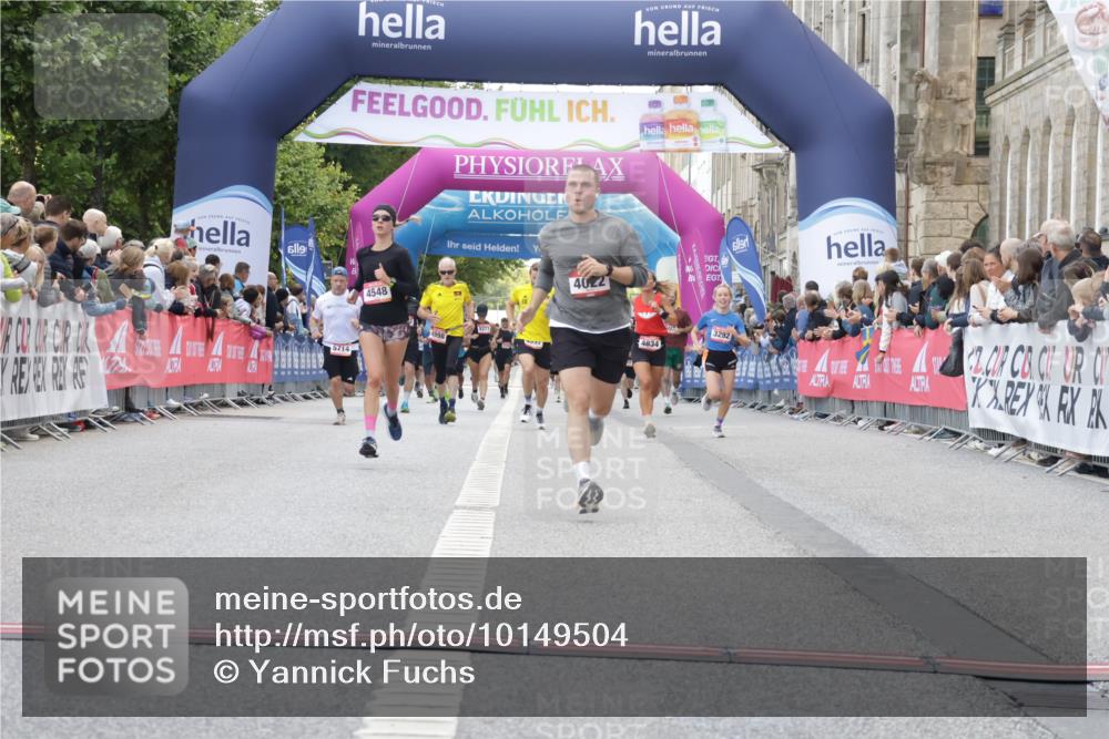 06.09.2026 - CURREX Alsterlauf Yannick Fuchs http://msf.ph/oto/10149504 06.09.2026 09:50:40 Ziel 2506, 2937, 3402, 4022, 4548, 4897, 5274, 5299, 8160 meine-sportfotos.de
