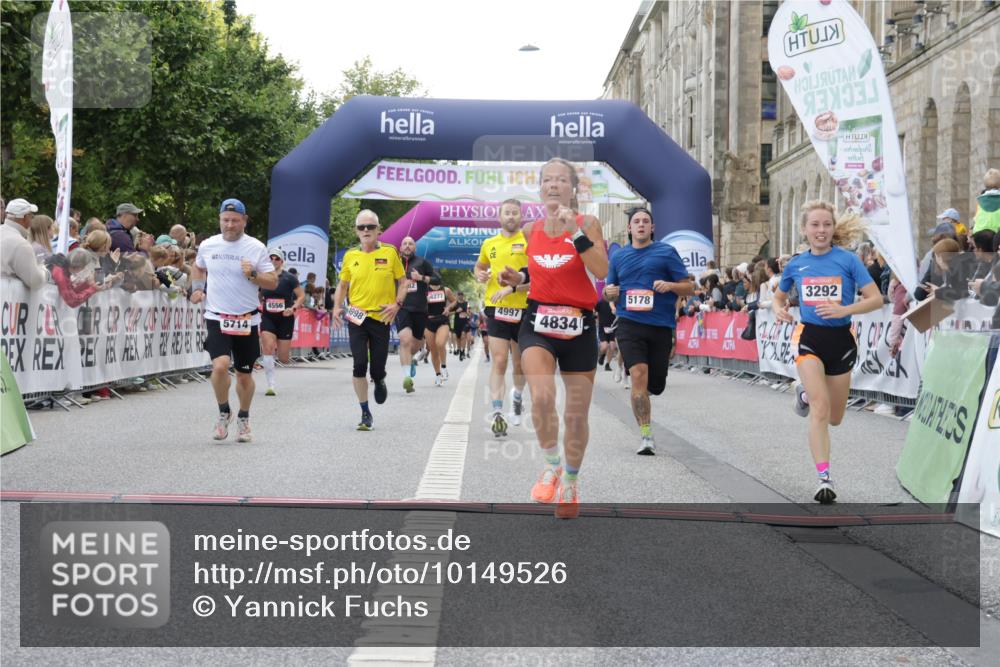 06.09.2026 - CURREX Alsterlauf Yannick Fuchs http://msf.ph/oto/10149526 06.09.2026 09:50:45 Ziel 3292, 3402, 4022, 4371, 4548, 4556, 4834, 4997, 4998, 5178, 5274, 5282, 5714, 8160, 8277 meine-sportfotos.de