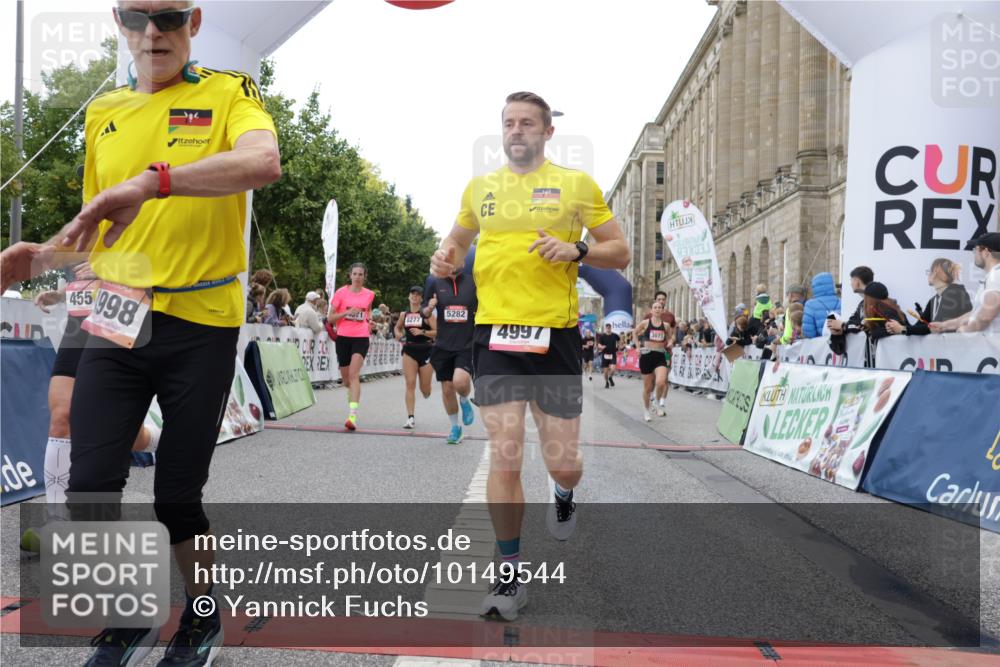 06.09.2026 - CURREX Alsterlauf Yannick Fuchs http://msf.ph/oto/10149544 06.09.2026 09:50:49 Ziel 3073, 3292, 3423, 3468, 4022, 4317, 4371, 4548, 4556, 4834, 4997, 4998, 5102, 5178, 5282, 5714, 6182, 8277 meine-sportfotos.de