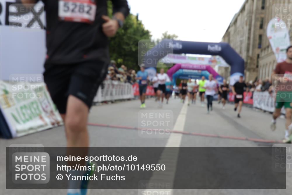 06.09.2026 - CURREX Alsterlauf Yannick Fuchs http://msf.ph/oto/10149550 06.09.2026 09:50:51 Ziel 2008, 2594, 2803, 3073, 3292, 3423, 3468, 4317, 4371, 4548, 4556, 4834, 4997, 4998, 5102, 5178, 5282, 5480, 5714, 6182, 8277 meine-sportfotos.de