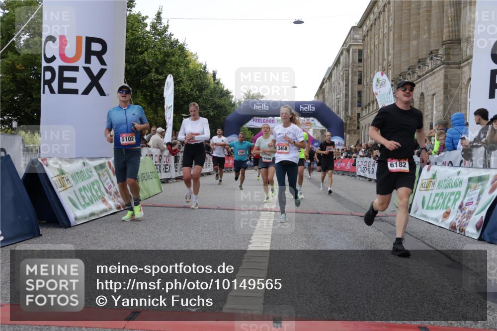 06.09.2026 - CURREX Alsterlauf Yannick Fuchs http://msf.ph/oto/10149565 06.09.2026 09:50:54 Ziel 2008, 2594, 2803, 3073, 3152, 3423, 3468, 3498, 4070, 4317, 4371, 4556, 4687, 4997, 4998, 5101, 5102, 5178, 5282, 5480, 5714, 6182, 6277, 8277 meine-sportfotos.de