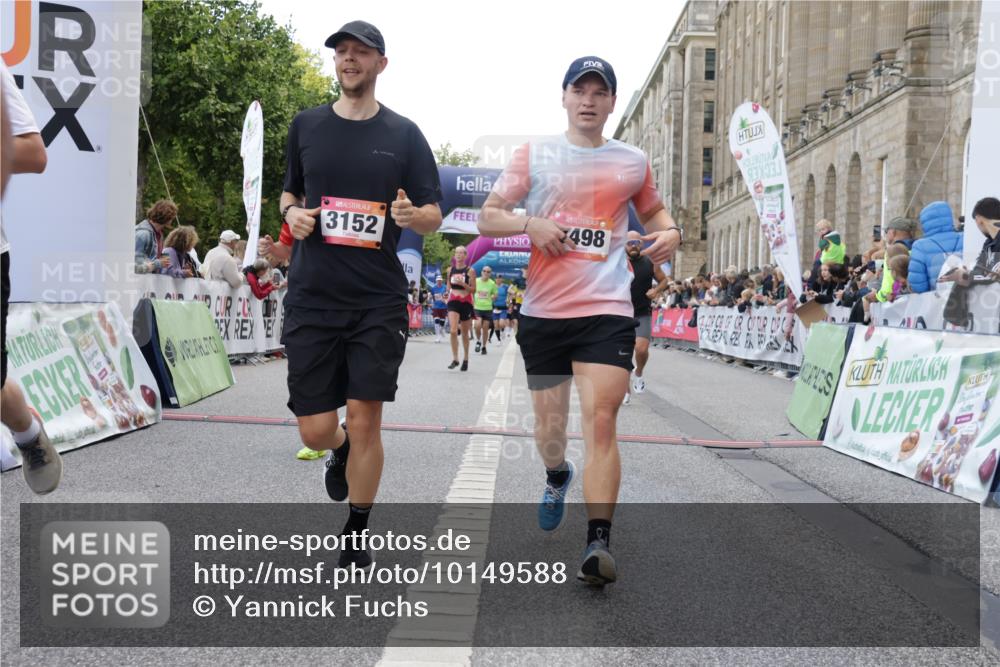06.09.2026 - CURREX Alsterlauf Yannick Fuchs http://msf.ph/oto/10149588 06.09.2026 09:50:58 Ziel 2008, 2200, 2594, 2803, 3073, 3152, 3279, 3423, 3468, 3498, 3664, 3700, 4070, 4317, 4687, 5101, 5102, 5480, 6182, 6277 meine-sportfotos.de