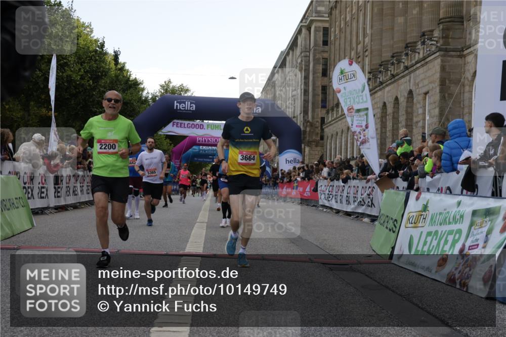 06.09.2026 - CURREX Alsterlauf Yannick Fuchs http://msf.ph/oto/10149749 06.09.2026 09:51:03 Ziel 2200, 2344, 2594, 2803, 3152, 3279, 3498, 3664, 3700, 4070, 4687, 4895, 5101, 5365, 5551, 5609, 5642, 5977, 6204, 6277 meine-sportfotos.de
