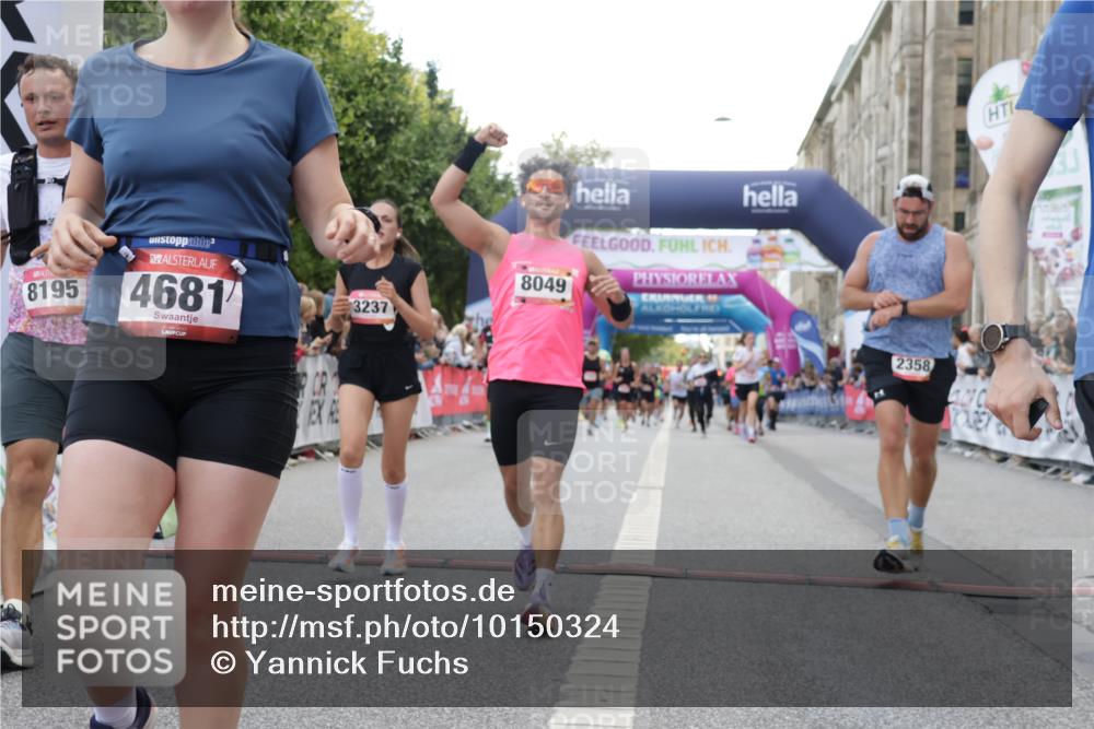 06.09.2026 - CURREX Alsterlauf Yannick Fuchs http://msf.ph/oto/10150324 06.09.2026 09:51:11 Ziel 2344, 2358, 3237, 4681, 4895, 5365, 5551, 5609, 5642, 5977, 6190, 6204, 8049, 8195 meine-sportfotos.de