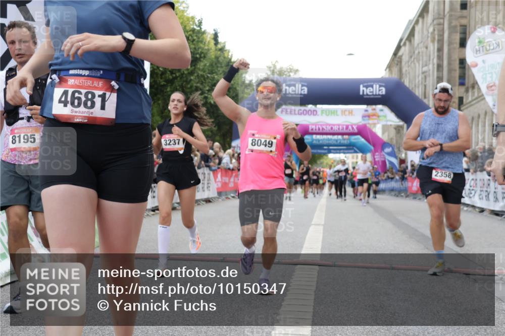 06.09.2026 - CURREX Alsterlauf Yannick Fuchs http://msf.ph/oto/10150347 06.09.2026 09:51:11 Ziel 2344, 2358, 3237, 4681, 4895, 5365, 5551, 5609, 5642, 5977, 6190, 6204, 8049, 8195 meine-sportfotos.de