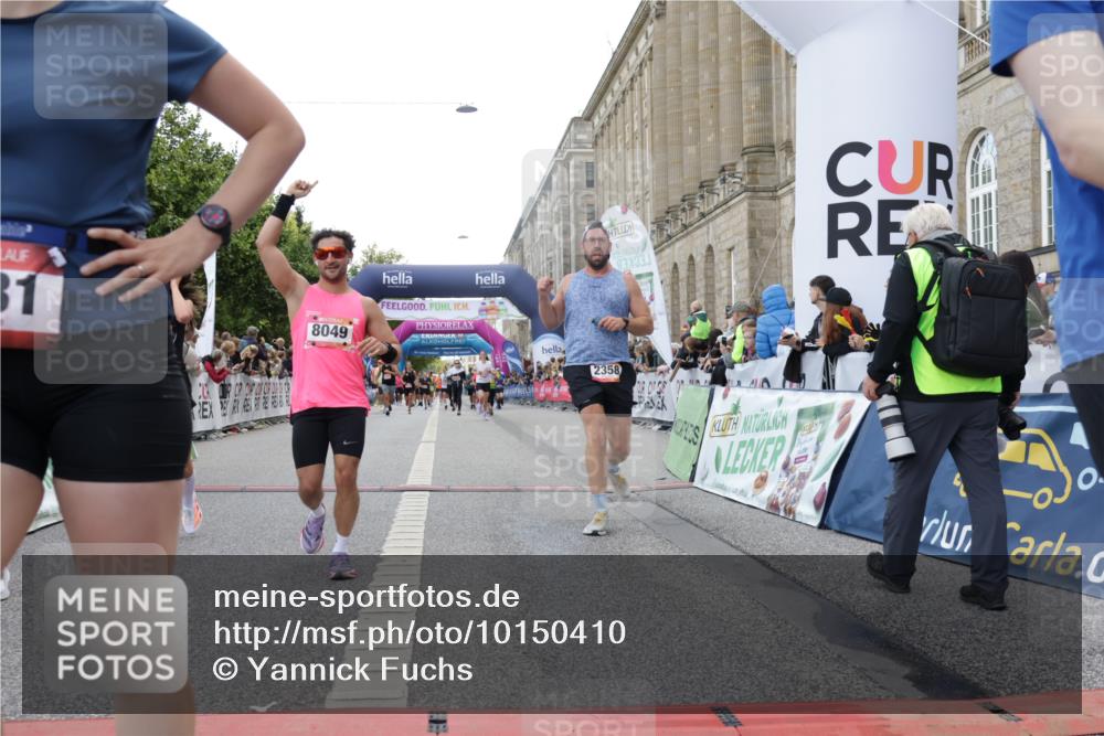 06.09.2026 - CURREX Alsterlauf Yannick Fuchs http://msf.ph/oto/10150410 06.09.2026 09:51:12 Ziel 2344, 2358, 3237, 4681, 4696, 4895, 5365, 5551, 5609, 5642, 5977, 6190, 6204, 6327, 8049, 8195 meine-sportfotos.de