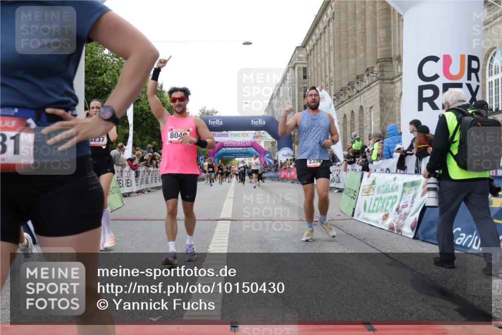 06.09.2026 - CURREX Alsterlauf Yannick Fuchs http://msf.ph/oto/10150430 06.09.2026 09:51:12 Ziel 2344, 2358, 3237, 4681, 4696, 4895, 5365, 5551, 5609, 5642, 5977, 6190, 6204, 6327, 8049, 8195 meine-sportfotos.de