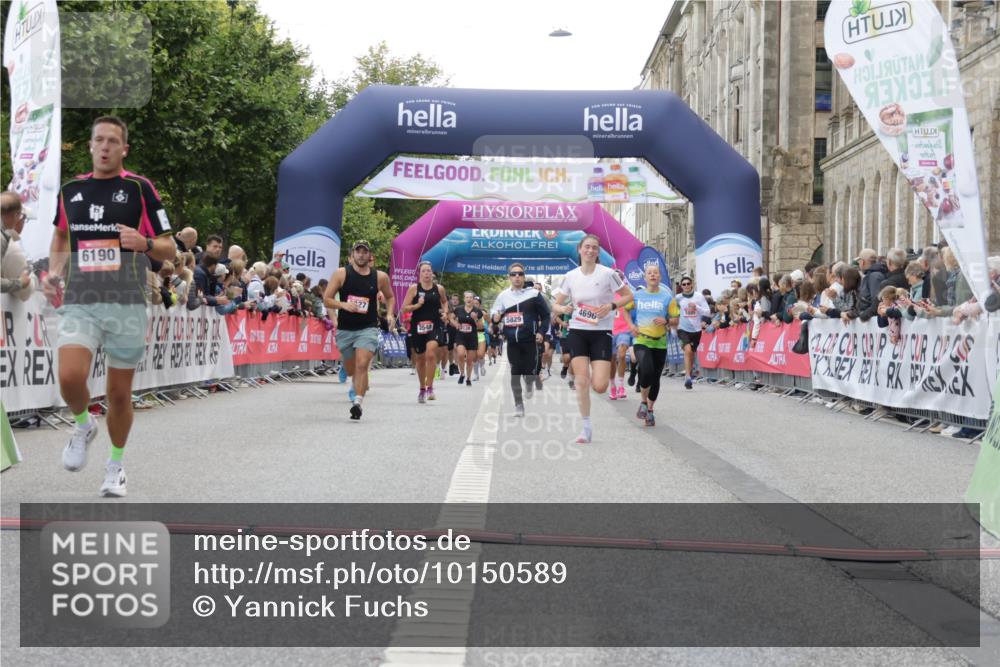 06.09.2026 - CURREX Alsterlauf Yannick Fuchs http://msf.ph/oto/10150589 06.09.2026 09:51:14 Ziel 2358, 2434, 2549, 3237, 3549, 4681, 4696, 5551, 5609, 5829, 6190, 6204, 6327, 6399, 8049, 8195 meine-sportfotos.de