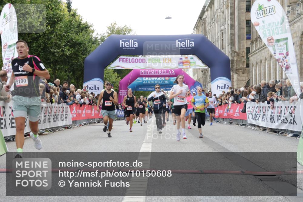 06.09.2026 - CURREX Alsterlauf Yannick Fuchs http://msf.ph/oto/10150608 06.09.2026 09:51:14 Ziel 2358, 2434, 2549, 3237, 3549, 4681, 4696, 5551, 5609, 5829, 6190, 6204, 6327, 6399, 8049, 8195 meine-sportfotos.de