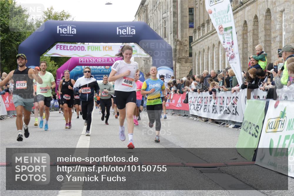 06.09.2026 - CURREX Alsterlauf Yannick Fuchs http://msf.ph/oto/10150755 06.09.2026 09:51:16 Ziel 2358, 2434, 2549, 3237, 3549, 4381, 4382, 4681, 4696, 5829, 5885, 6190, 6327, 6399, 8049, 8195 meine-sportfotos.de