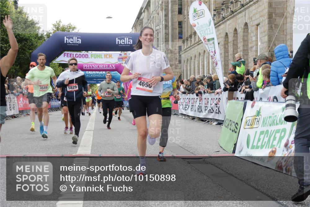 06.09.2026 - CURREX Alsterlauf Yannick Fuchs http://msf.ph/oto/10150898 06.09.2026 09:51:17 Ziel 2358, 2434, 2549, 3138, 3237, 3340, 3408, 3549, 4381, 4382, 4696, 5238, 5829, 5885, 6190, 6327, 6399, 8049, 8195 meine-sportfotos.de