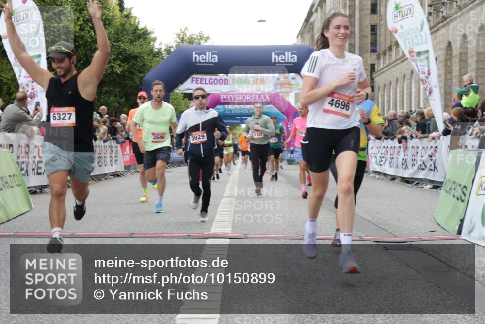 06.09.2026 - CURREX Alsterlauf Yannick Fuchs http://msf.ph/oto/10150899 06.09.2026 09:51:17 Ziel 2358, 2434, 2549, 3138, 3237, 3340, 3408, 3549, 4381, 4382, 4696, 5238, 5829, 5885, 6190, 6327, 6399, 8049, 8195 meine-sportfotos.de