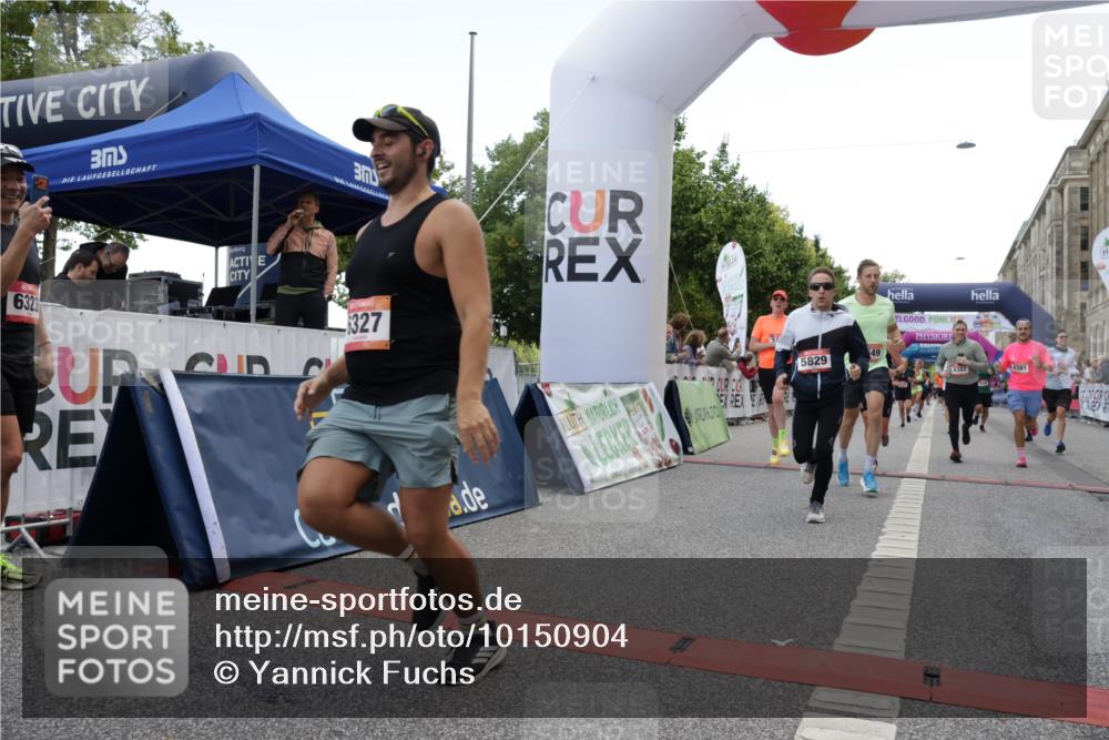 06.09.2026 - CURREX Alsterlauf Yannick Fuchs http://msf.ph/oto/10150904 06.09.2026 09:51:19 Ziel 2434, 2549, 2973, 2974, 3138, 3340, 3408, 3526, 3549, 3886, 4092, 4381, 4382, 4696, 5238, 5694, 5829, 5885, 6190, 6327, 6399 meine-sportfotos.de