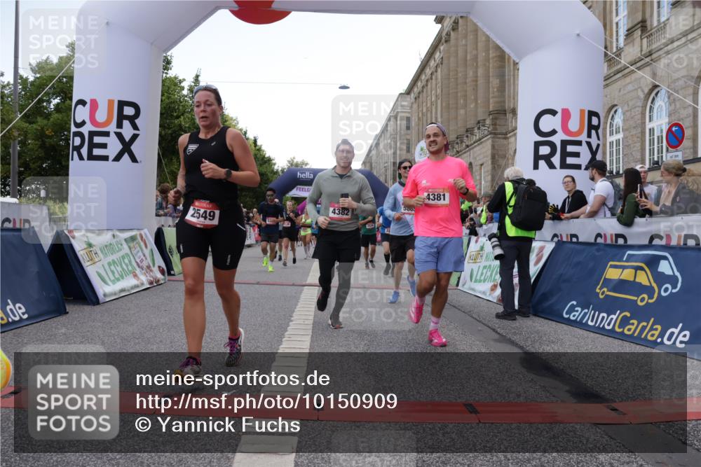 06.09.2026 - CURREX Alsterlauf Yannick Fuchs http://msf.ph/oto/10150909 06.09.2026 09:51:20 Ziel 2071, 2079, 2434, 2549, 2973, 2974, 3138, 3340, 3408, 3526, 3549, 3886, 4092, 4381, 4382, 4387, 4696, 5238, 5694, 5829, 5885, 6190, 6327, 6399 meine-sportfotos.de