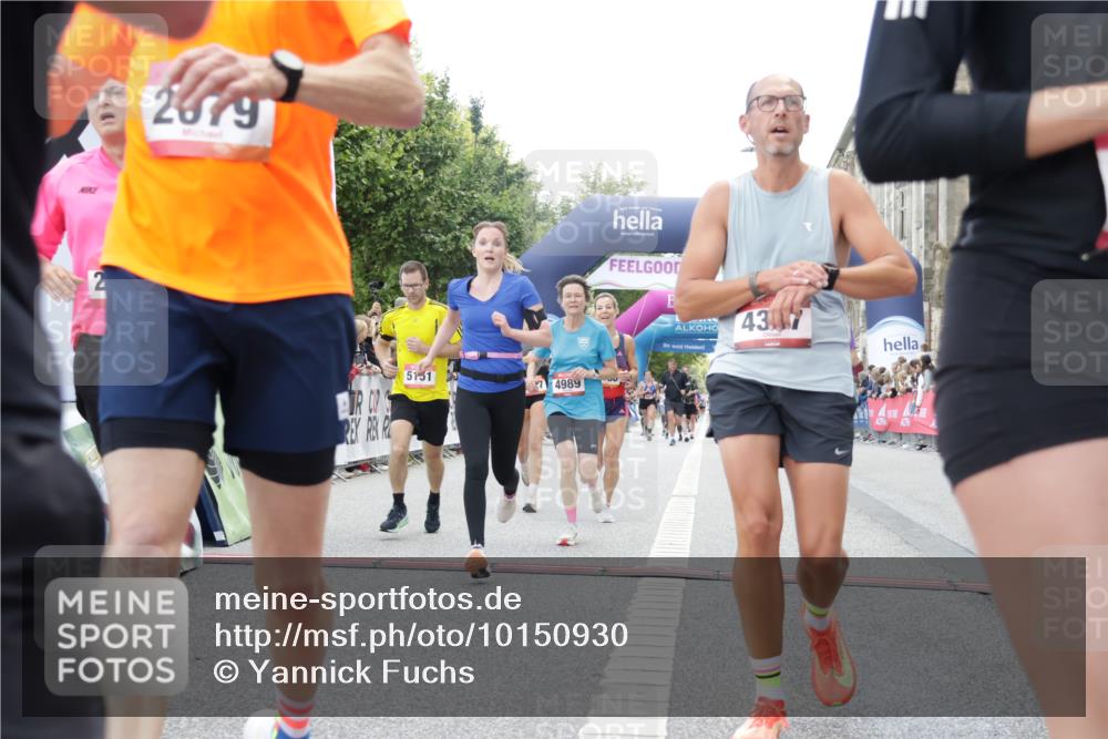 06.09.2026 - CURREX Alsterlauf Yannick Fuchs http://msf.ph/oto/10150930 06.09.2026 09:51:26 Ziel 2071, 2079, 2434, 2549, 2973, 2974, 3138, 3286, 3340, 3408, 3526, 3549, 3686, 3886, 4092, 4381, 4382, 4387, 4989, 5027, 5151, 5238, 5694, 5869, 5885, 6490, 8301 meine-sportfotos.de