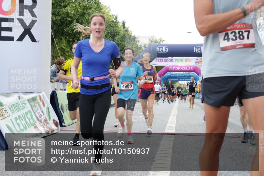 06.09.2026 - CURREX Alsterlauf Yannick Fuchs http://msf.ph/oto/10150937 06.09.2026 09:51:27 Ziel 2071, 2079, 2973, 2974, 3138, 3286, 3340, 3408, 3526, 3686, 3886, 4092, 4381, 4382, 4387, 4989, 5027, 5151, 5238, 5694, 5869, 5885, 6490, 8301 meine-sportfotos.de