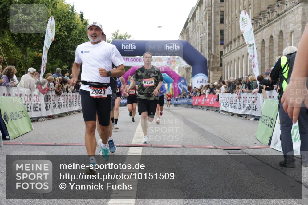 06.09.2026 - CURREX Alsterlauf Yannick Fuchs http://msf.ph/oto/10151509 06.09.2026 09:51:34 Ziel 2023, 3286, 3686, 3733, 4210, 4985, 4987, 4989, 5027, 5151, 5230, 5596, 5814, 5847, 5869, 6411, 6490, 8085, 8301 meine-sportfotos.de