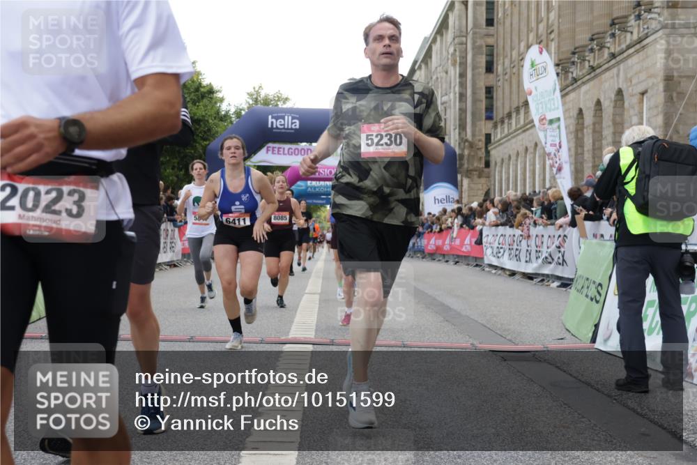 06.09.2026 - CURREX Alsterlauf Yannick Fuchs http://msf.ph/oto/10151599 06.09.2026 09:51:35 Ziel 2023, 3286, 3733, 4210, 4985, 4987, 5027, 5230, 5525, 5596, 5814, 5847, 6411, 6490, 8085 meine-sportfotos.de