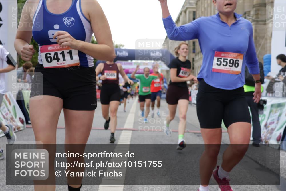 06.09.2026 - CURREX Alsterlauf Yannick Fuchs http://msf.ph/oto/10151755 06.09.2026 09:51:37 Ziel 2023, 3286, 3733, 4210, 4985, 4987, 5230, 5525, 5596, 5814, 5847, 6405, 6411, 8085 meine-sportfotos.de