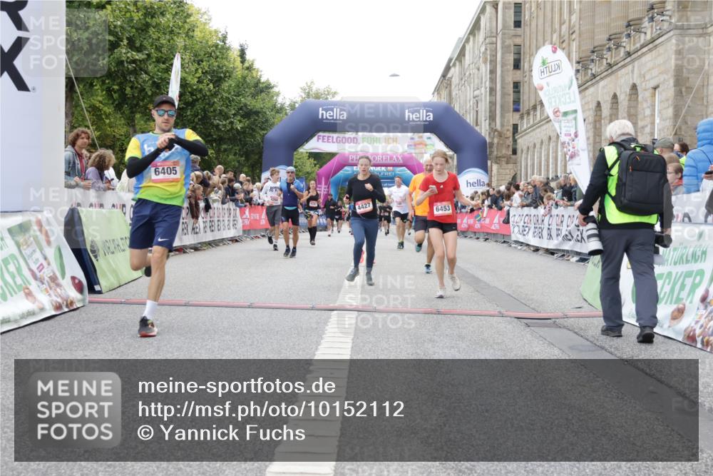 06.09.2026 - CURREX Alsterlauf Yannick Fuchs http://msf.ph/oto/10152112 06.09.2026 09:51:42 Ziel 2542, 3465, 4210, 4267, 4268, 4427, 4729, 4985, 4987, 5525, 5596, 5814, 5847, 6405, 6411, 6453, 8085, 8332 meine-sportfotos.de