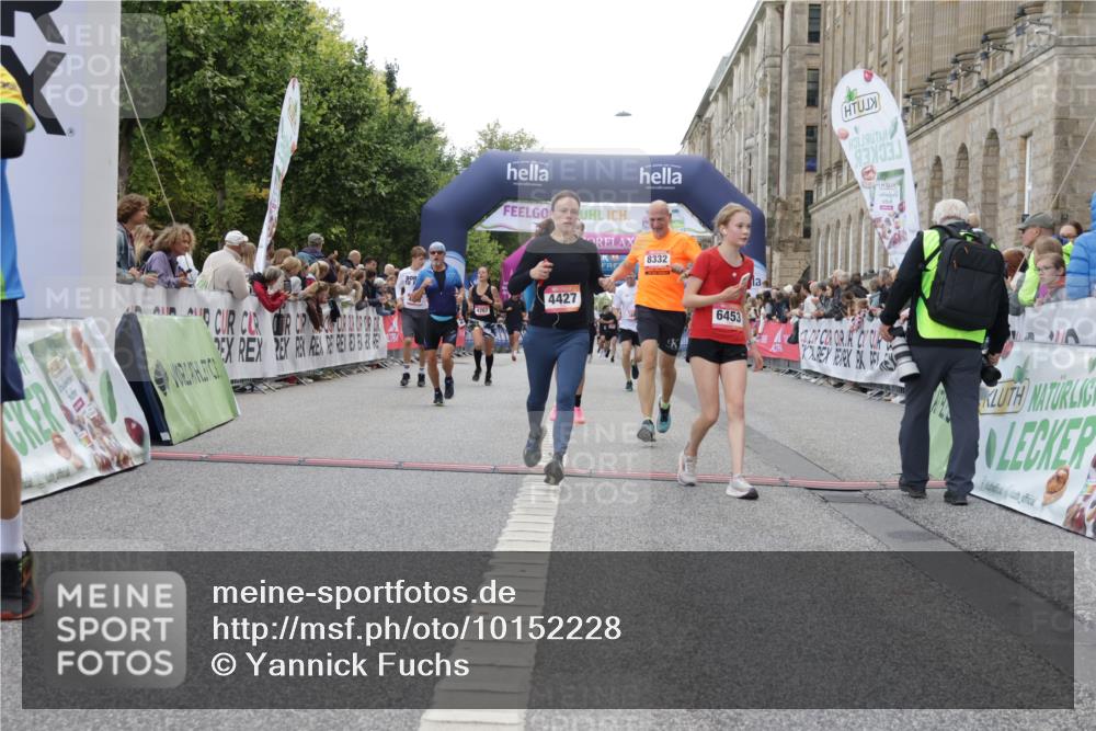 06.09.2026 - CURREX Alsterlauf Yannick Fuchs http://msf.ph/oto/10152228 06.09.2026 09:51:43 Ziel 2542, 3465, 4210, 4267, 4268, 4427, 4729, 4985, 4987, 5525, 5596, 5814, 5847, 6405, 6453, 8085, 8332 meine-sportfotos.de