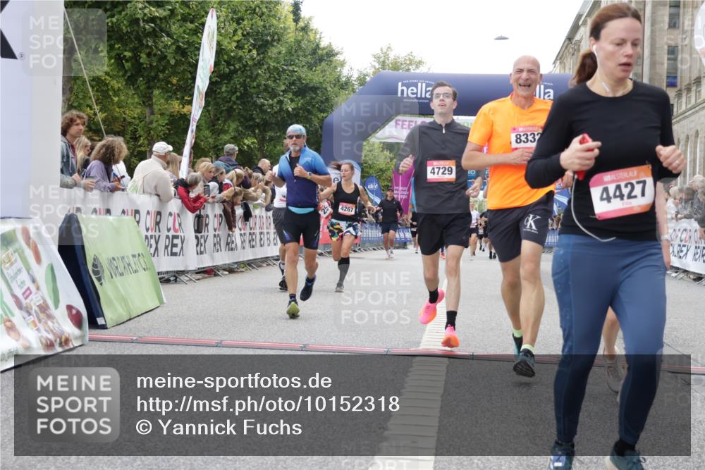 06.09.2026 - CURREX Alsterlauf Yannick Fuchs http://msf.ph/oto/10152318 06.09.2026 09:51:44 Ziel 2542, 3465, 4210, 4267, 4268, 4427, 4729, 4985, 4987, 5525, 5814, 6405, 6453, 8085, 8332 meine-sportfotos.de