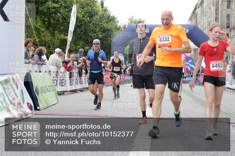 06.09.2026 - CURREX Alsterlauf Yannick Fuchs http://msf.ph/oto/10152377 06.09.2026 09:51:45 Ziel 2542, 3465, 4210, 4267, 4268, 4427, 4729, 4985, 5525, 5814, 6405, 6453, 8332 meine-sportfotos.de