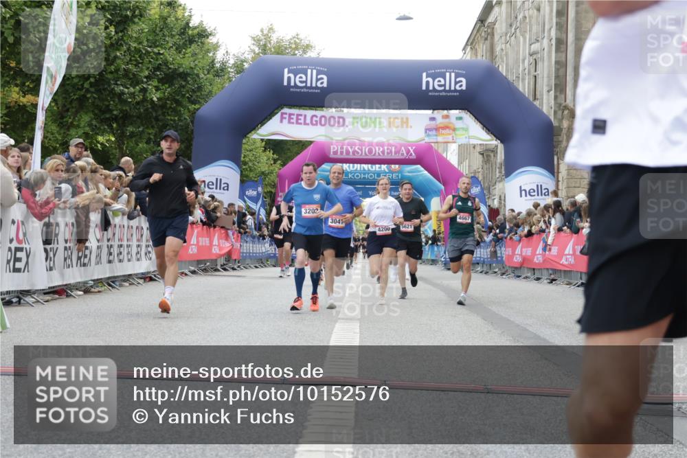 06.09.2026 - CURREX Alsterlauf Yannick Fuchs http://msf.ph/oto/10152576 06.09.2026 09:51:49 Ziel 2542, 3041, 3202, 3465, 4200, 4267, 4268, 4427, 4667, 4729, 4845, 5621, 6023, 6405, 6453, 8332 meine-sportfotos.de